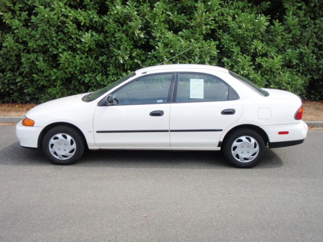 Mazda Protege 1997 photo 4