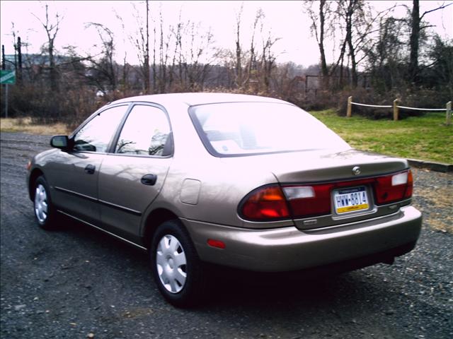 Mazda Protege 1997 photo 3