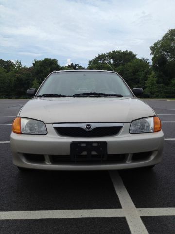 Mazda Protege 2000 photo 2