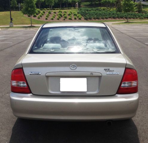Mazda Protege 2000 photo 4