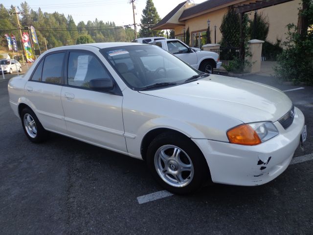 Mazda Protege 2000 photo 1