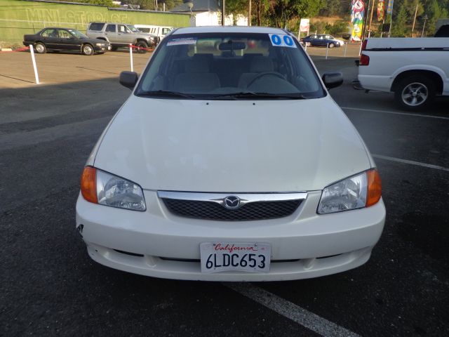Mazda Protege 2000 photo 2
