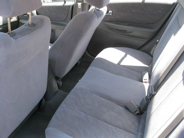 Mazda Protege 2000 photo 2