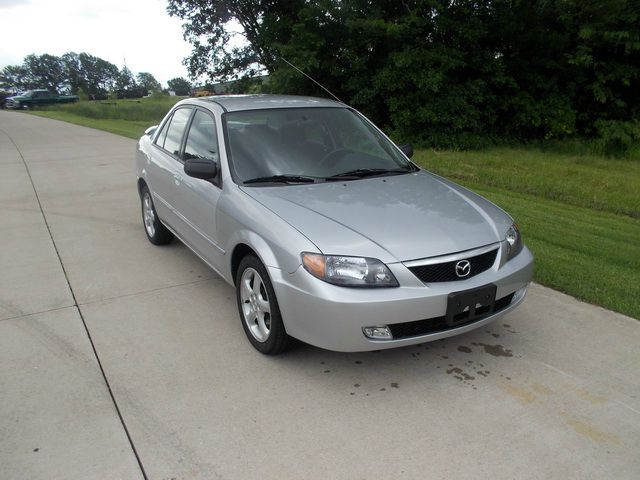 Mazda Protege 2001 photo 11
