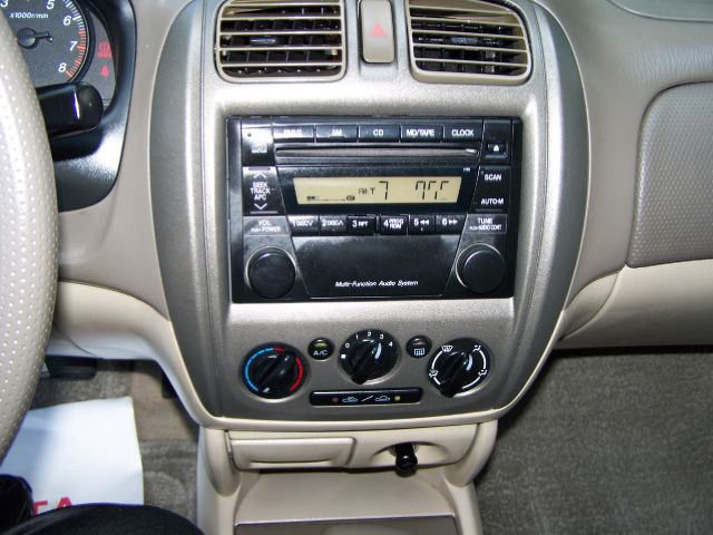 Mazda Protege 2001 photo 12