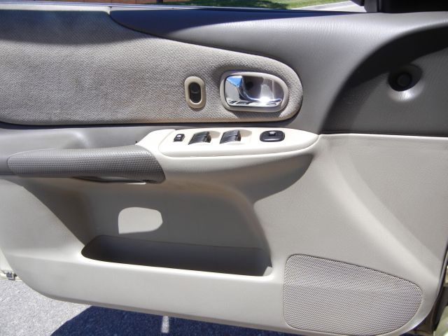 Mazda Protege 2001 photo 14