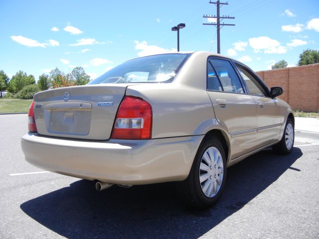 Mazda Protege 2001 photo 17