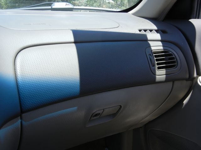 Mazda Protege 2001 photo 20