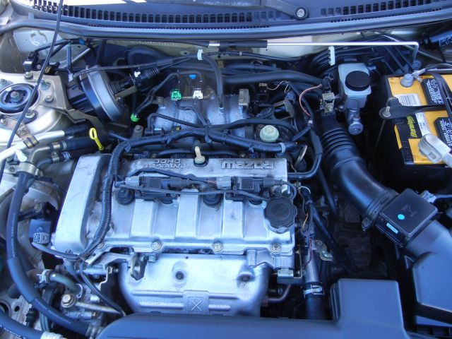 Mazda Protege 2001 photo 4