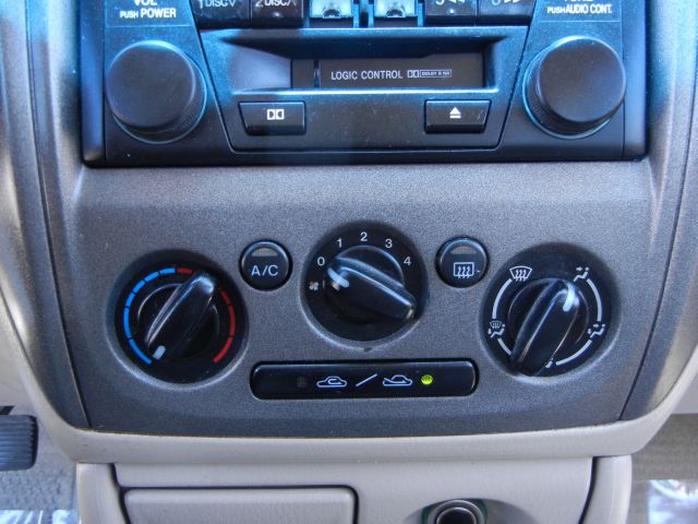 Mazda Protege 2001 photo 5