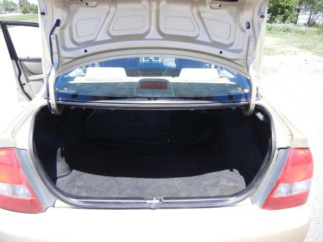 Mazda Protege 2001 photo 7