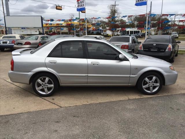 Mazda Protege 2002 photo 1