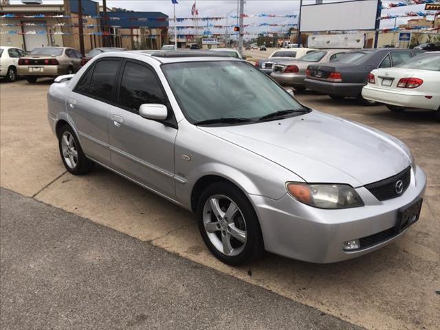 Mazda Protege 2002 photo 2