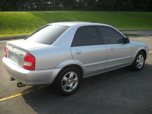 Mazda Protege 2002 photo 2