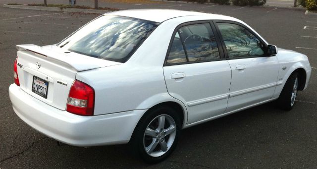 Mazda Protege 2002 photo 2