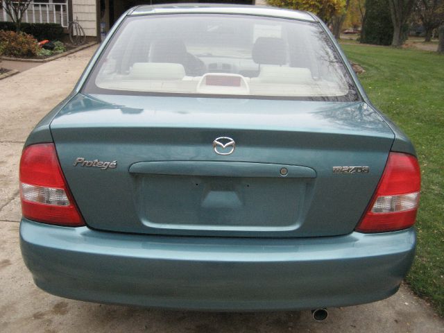 Mazda Protege 2002 photo 3