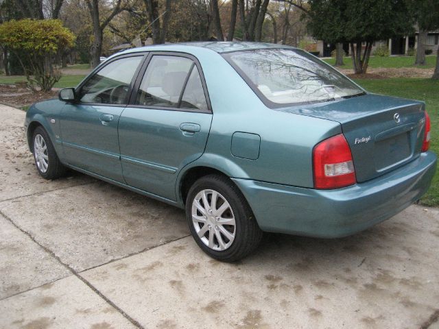 Mazda Protege 2002 photo 4