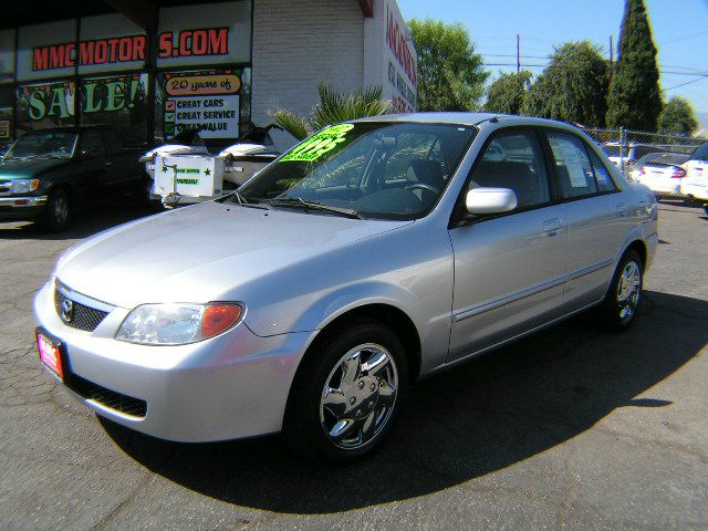 Mazda Protege 2002 photo 2