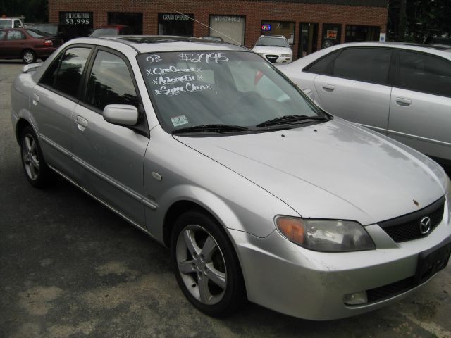 Mazda Protege 2002 photo 4