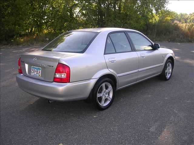 Mazda Protege 2003 photo 2