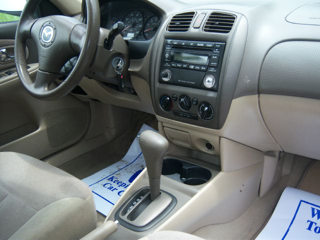 Mazda Protege 2003 photo 2