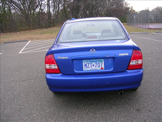 Mazda Protege 2003 photo 3