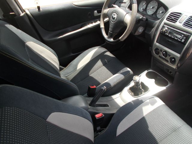 Mazda Protege 2003 photo 5