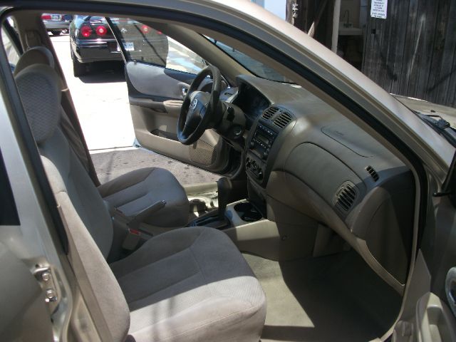 Mazda Protege 4x4 Z85 Extended CAB Sedan