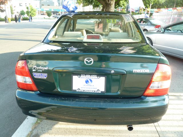 Mazda Protege 2003 photo 2