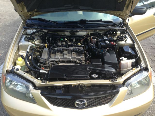 Mazda Protege 2003 photo 3