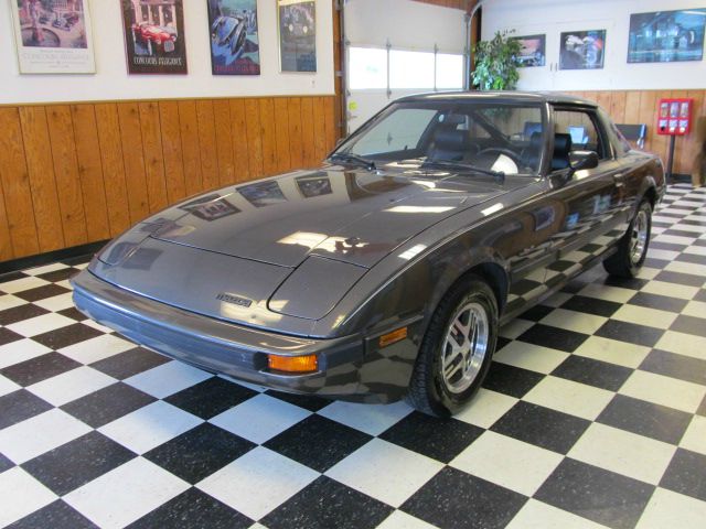Mazda RX-7 1983 photo 37