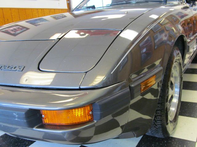 Mazda RX-7 1983 photo 42