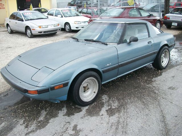 Mazda RX-7 1985 photo 0