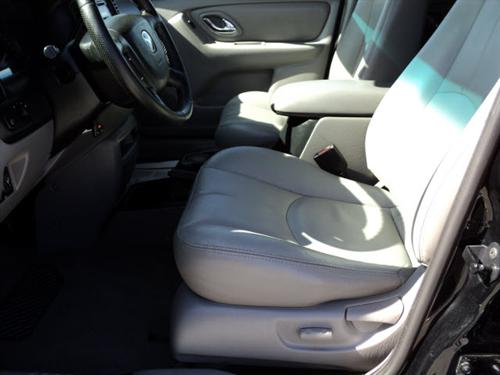 Mazda Tribute 2001 photo 2