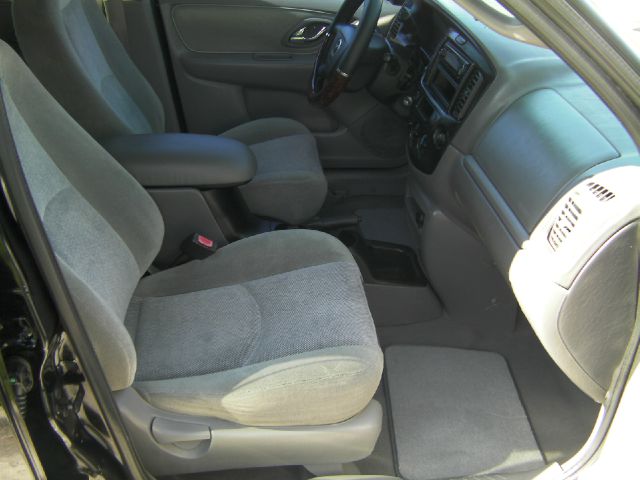 Mazda Tribute 2001 photo 7