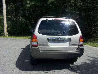 Mazda Tribute 2001 photo 4