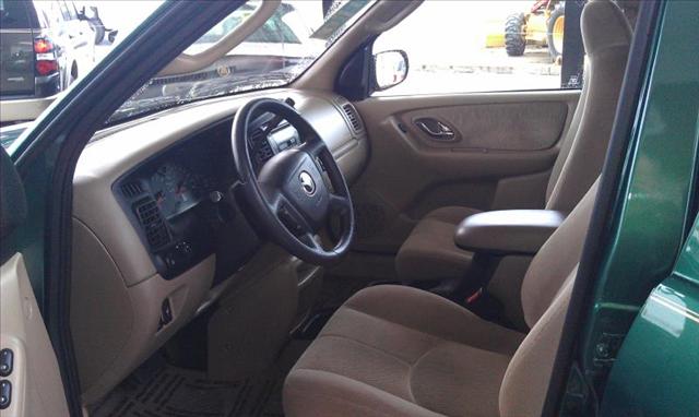 Mazda Tribute 2001 photo 2