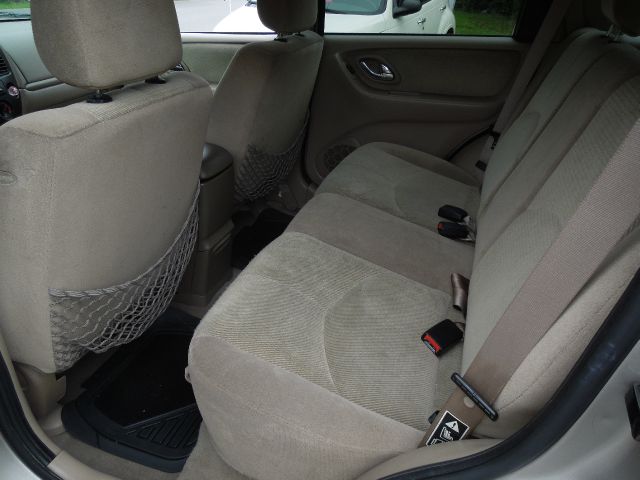 Mazda Tribute LS Truck SUV