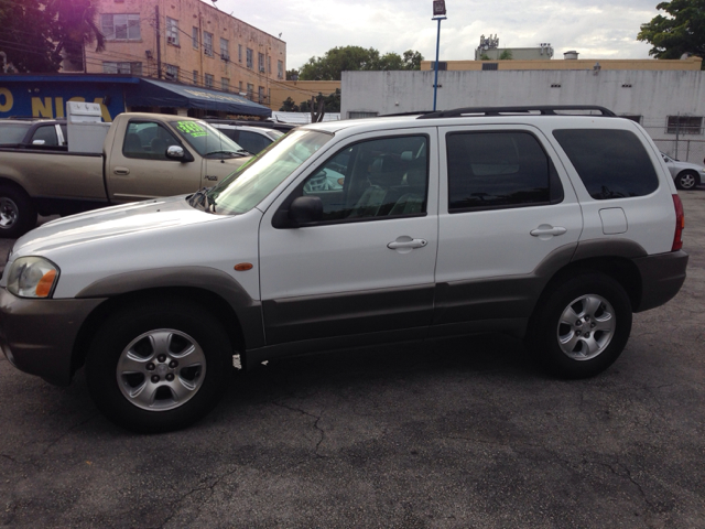 Mazda Tribute 2003 photo 2