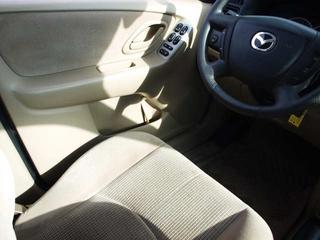 Mazda Tribute 2004 photo 1