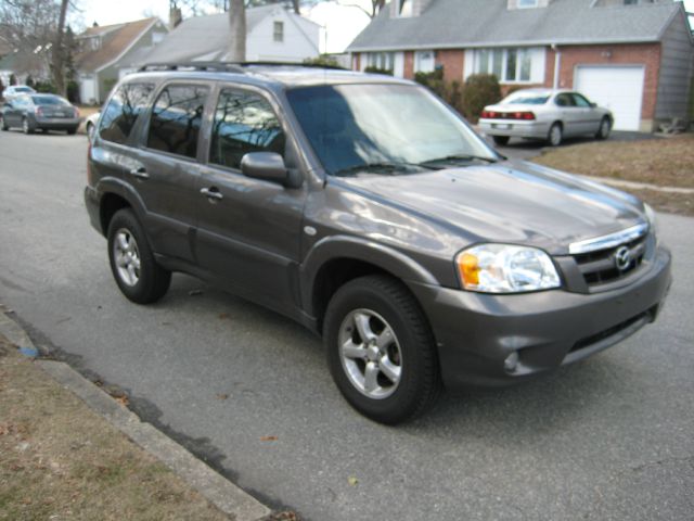 Mazda Tribute 2005 photo 1