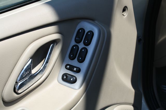 Mazda Tribute Heritage Edition SUV