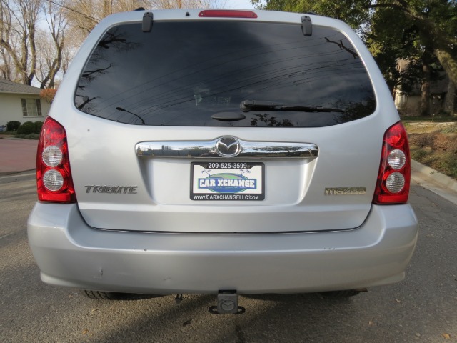 Mazda Tribute 2005 photo 1