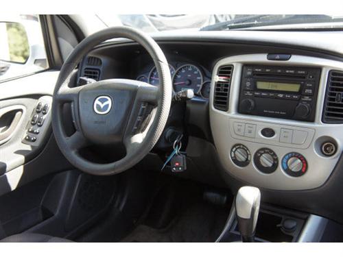 Mazda Tribute 2005 photo 3