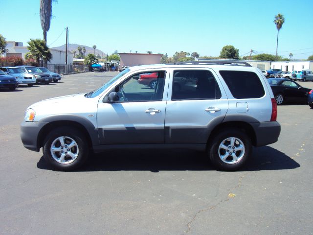 Mazda Tribute 2005 photo 2
