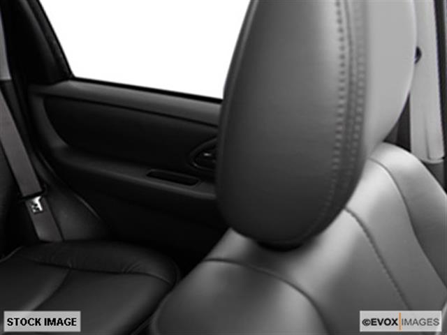 Mazda Tribute 2006 photo 1