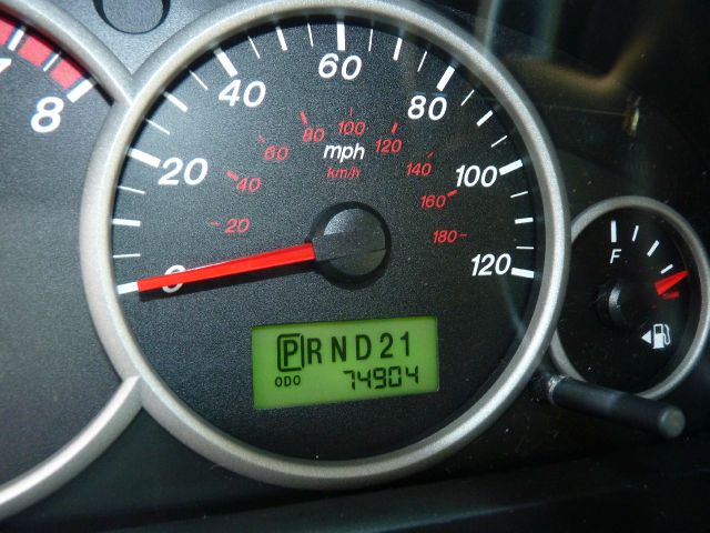 Mazda Tribute 2006 photo 11