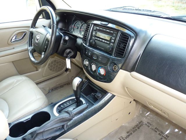 Mazda Tribute 2006 photo 12