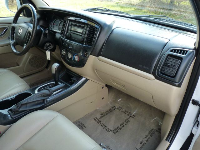 Mazda Tribute 2006 photo 13