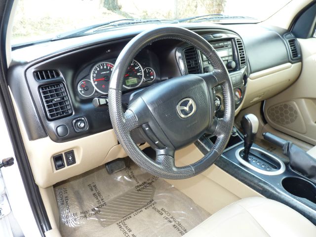 Mazda Tribute 2006 photo 15